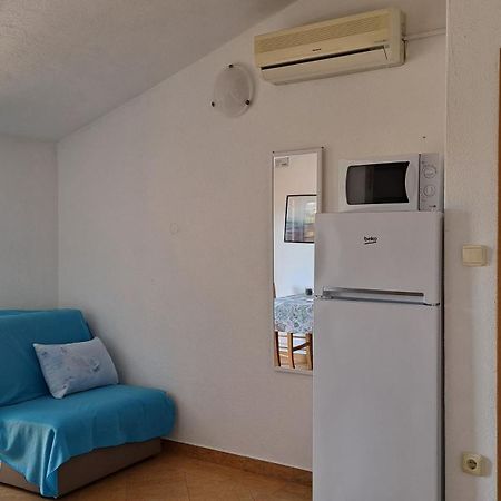 Apartment Krizanovic Malinska Bagian luar foto